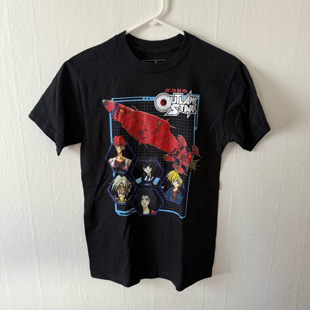 Black Outlaw Star Graphic T-Shirt - NWOT